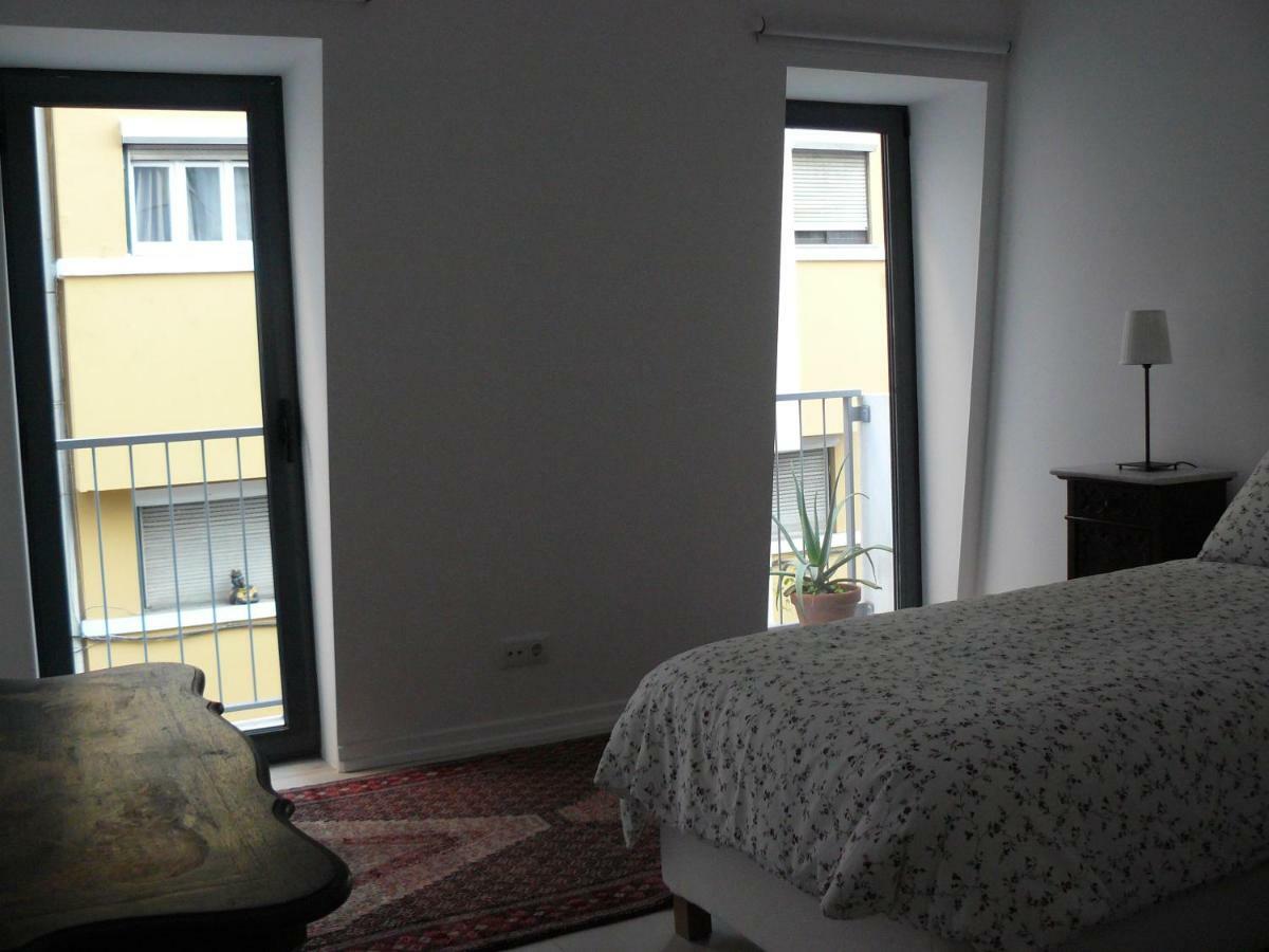 Blue House - Santa Marta II Apartment Lisbon Bagian luar foto